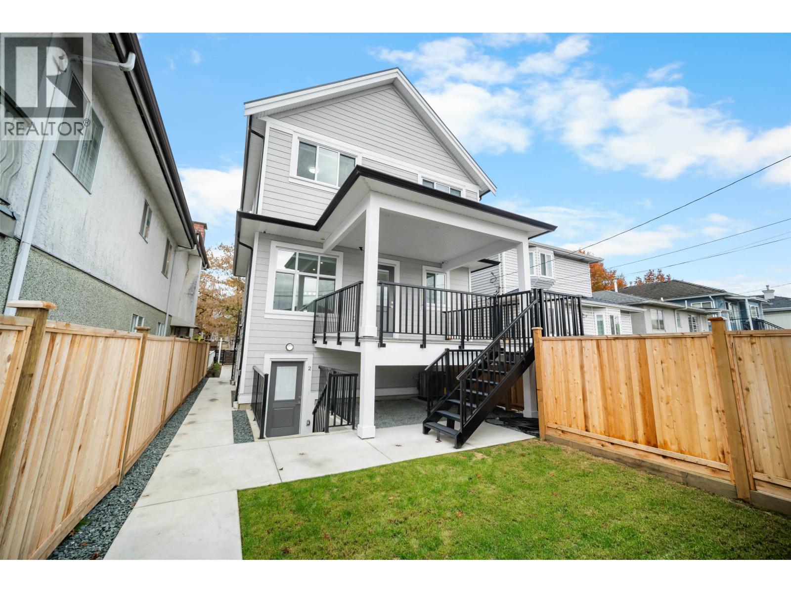 2074 E 50th Avenue, Vancouver, British Columbia V5P 1V3 - Photo 1 - R3067447