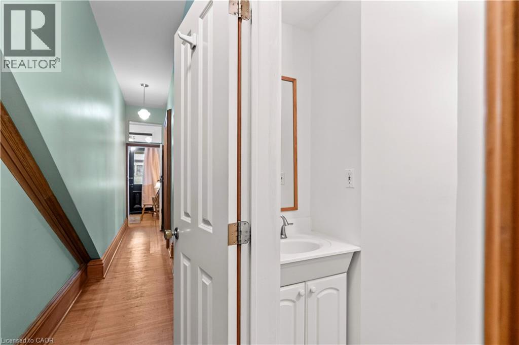 282 Main Street W, Hamilton, Ontario L8P 1J8 - Photo 16 - 40788364