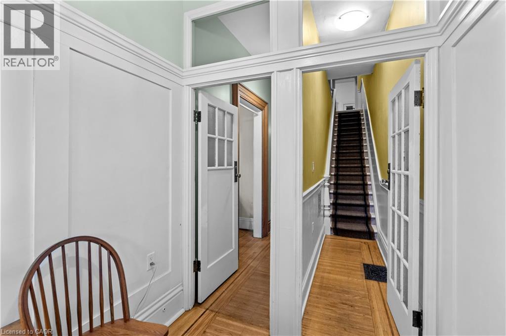 282 Main Street W, Hamilton, Ontario L8P 1J8 - Photo 3 - 40788364