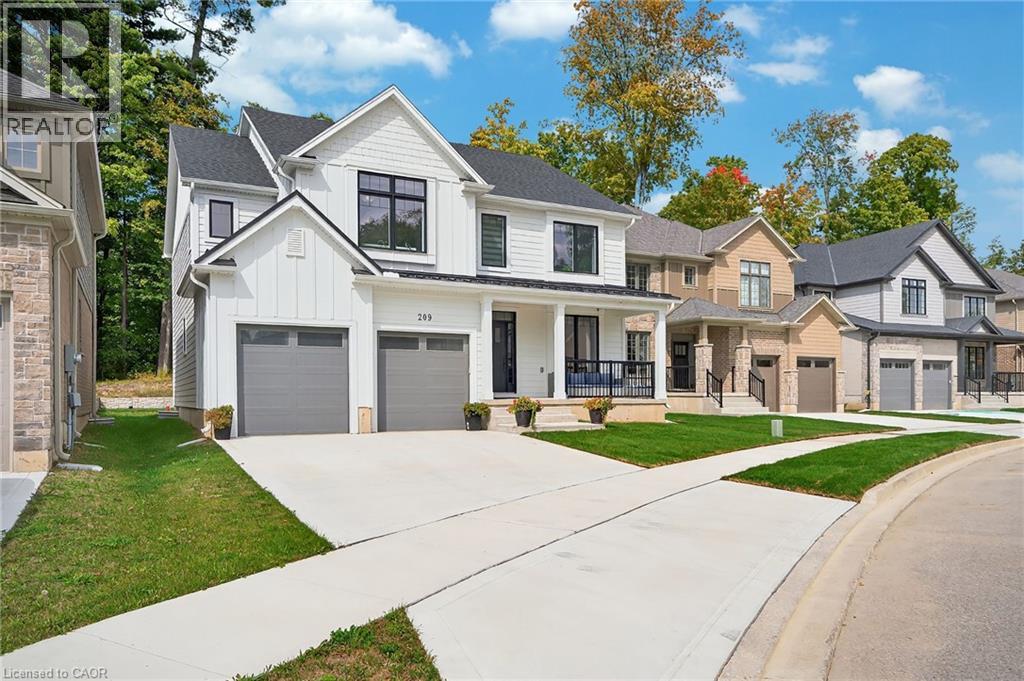 209 Jeffrey Place, Kitchener, Ontario N2C 0C2 - Photo 3 - 40788140