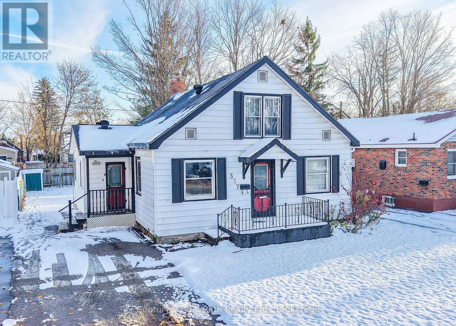 337 Colborne Street W, Orillia, Ontario  L3V 3A4 - Photo 2 - S12545418