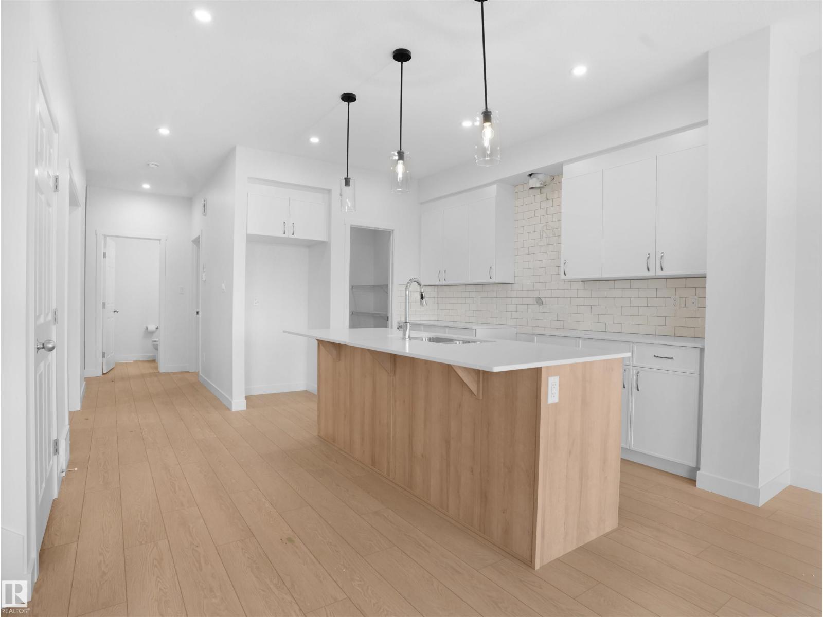 16531 3 St Ne, Edmonton, Alberta  T5Y 4E9 - Photo 11 - E4452337