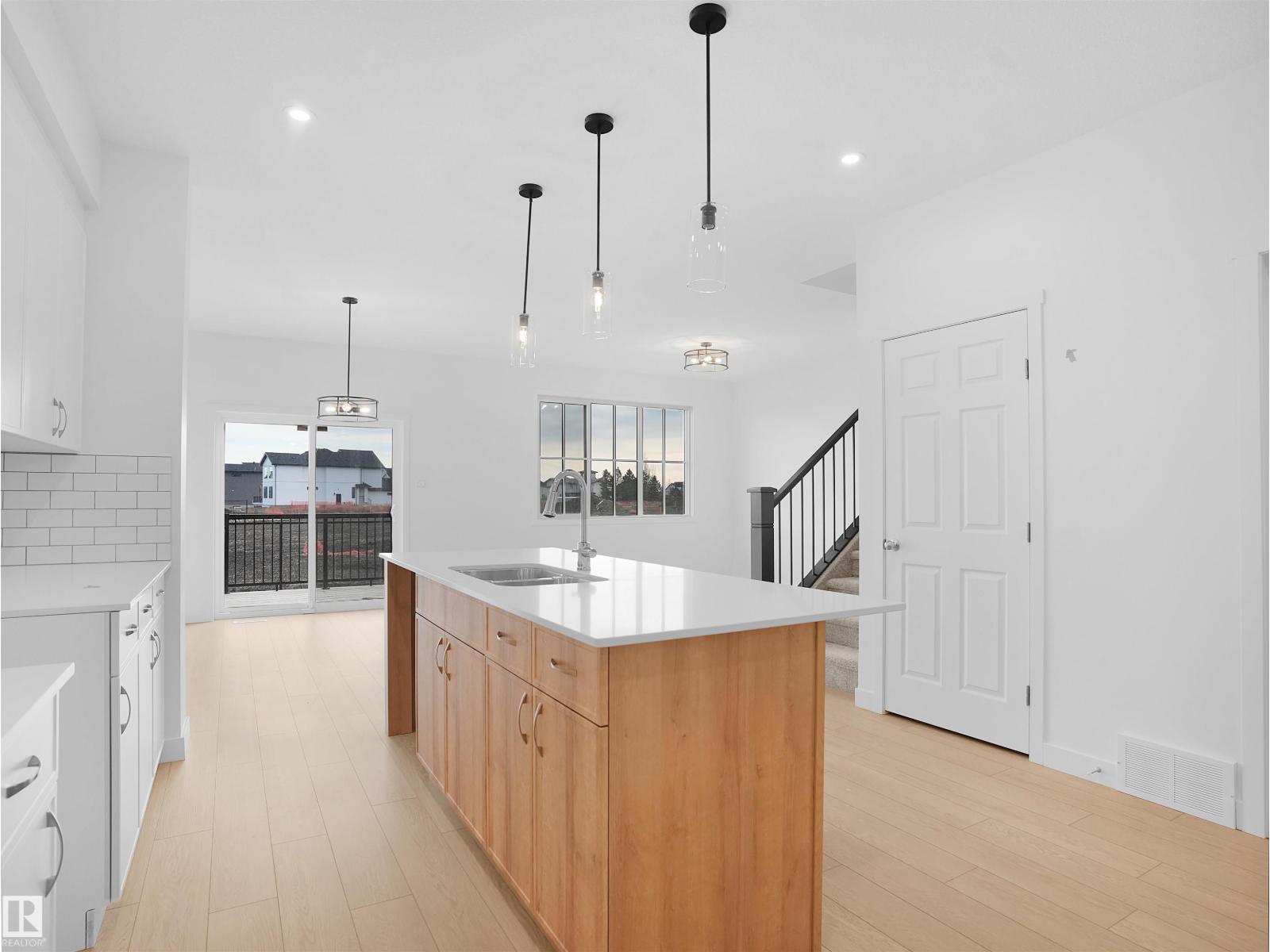 16531 3 St Ne, Edmonton, Alberta  T5Y 4E9 - Photo 15 - E4452337