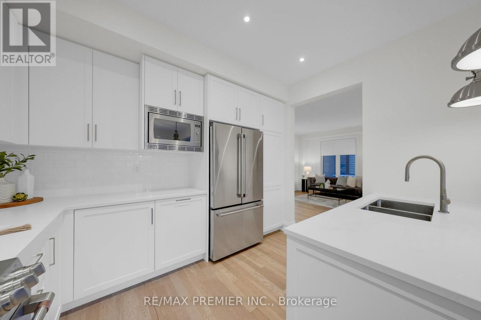 108 Bartram Crescent, Bradford West Gwillimbury, Ontario  L3Z 4J2 - Photo 24 - N12545196