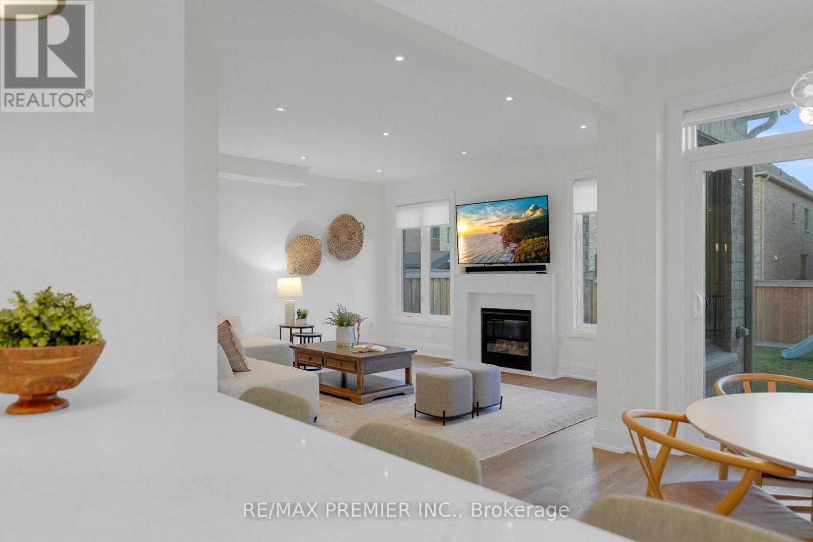 108 Bartram Crescent, Bradford West Gwillimbury, Ontario  L3Z 4J2 - Photo 27 - N12545196