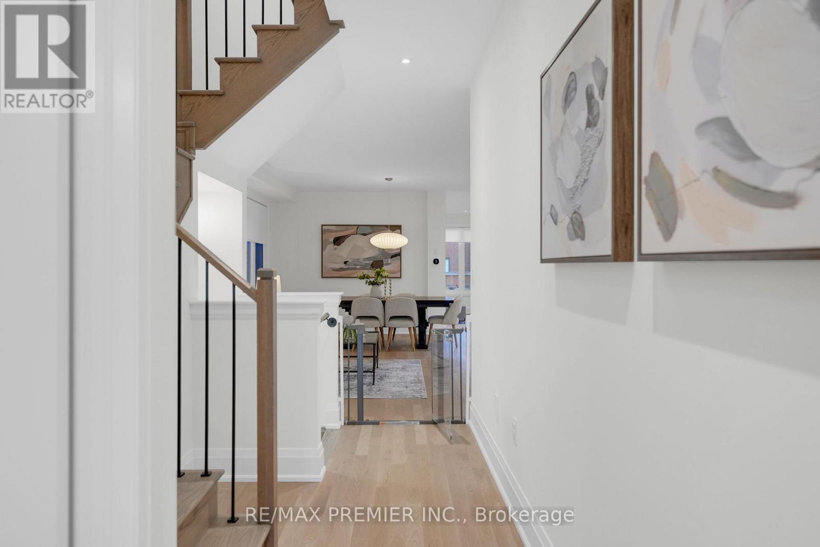 108 Bartram Crescent, Bradford West Gwillimbury, Ontario  L3Z 4J2 - Photo 7 - N12545196