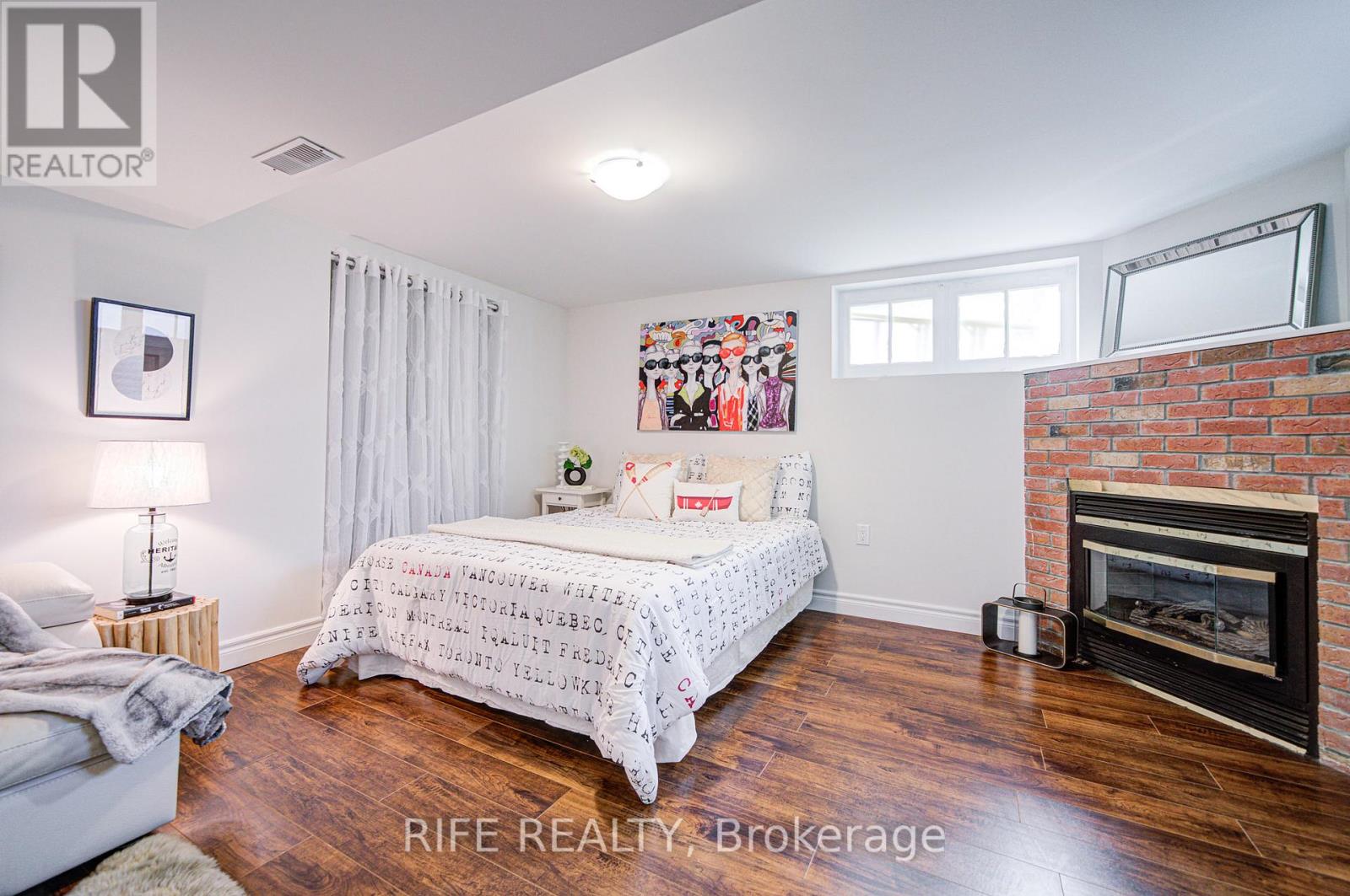 306 Wenlock Avenue, Richmond Hill, Ontario  L4C 1M7 - Photo 12 - N12545354