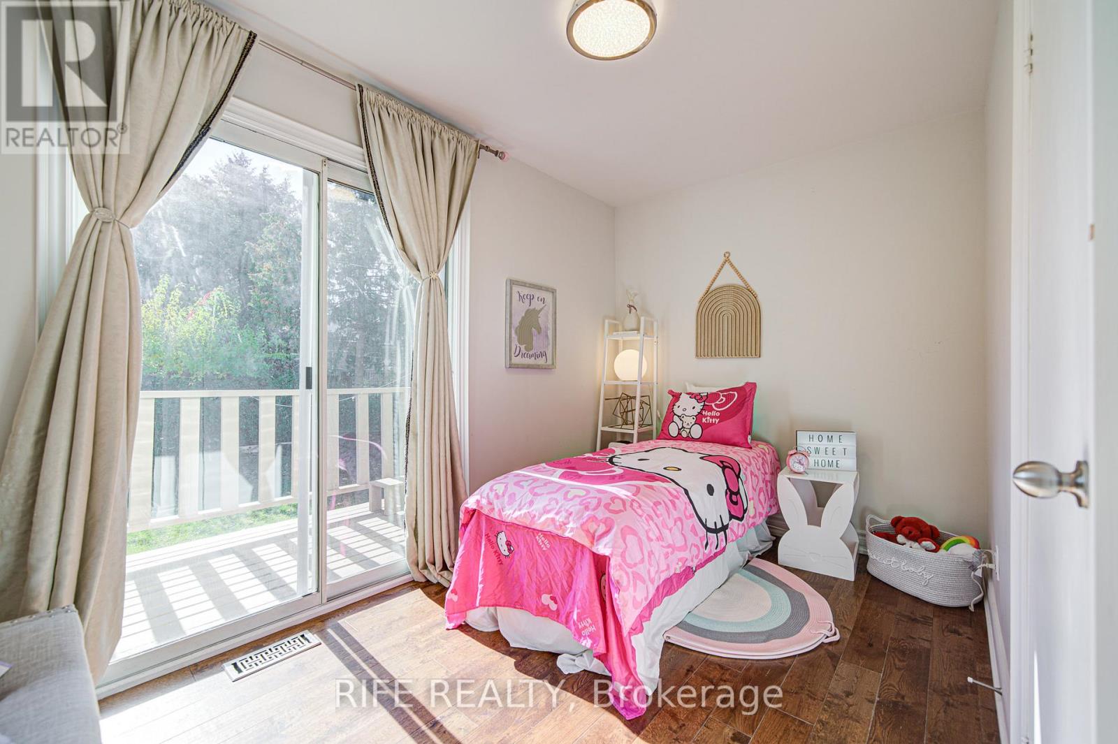 306 Wenlock Avenue, Richmond Hill, Ontario  L4C 1M7 - Photo 5 - N12545354