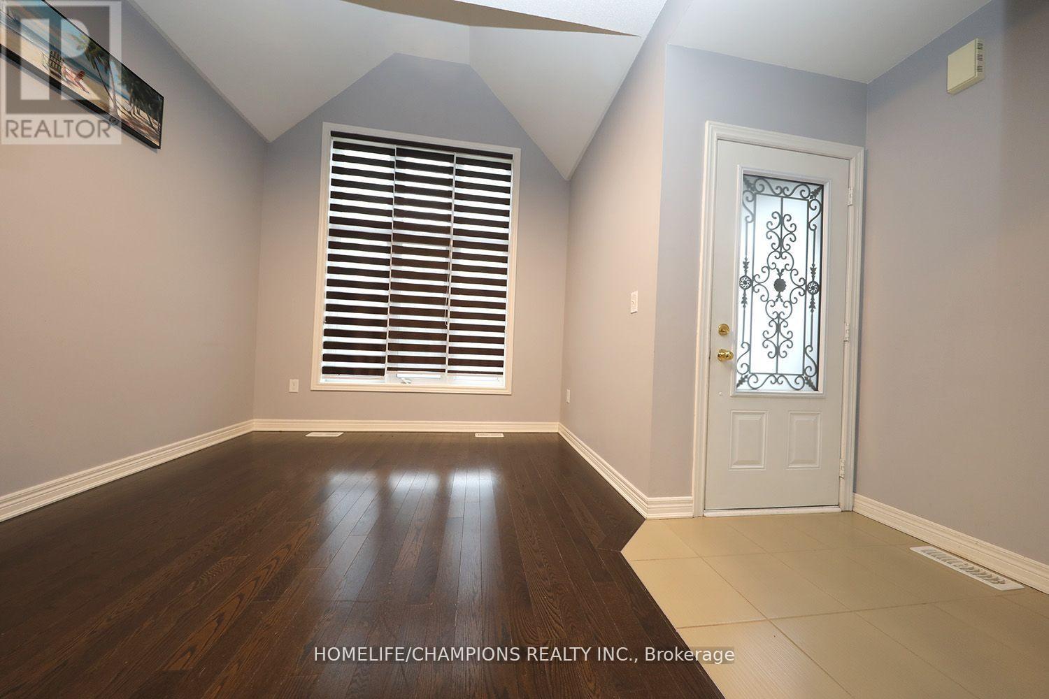 13 John Moore Road, East Gwillimbury, Ontario  L9N 0P4 - Photo 19 - N12545364