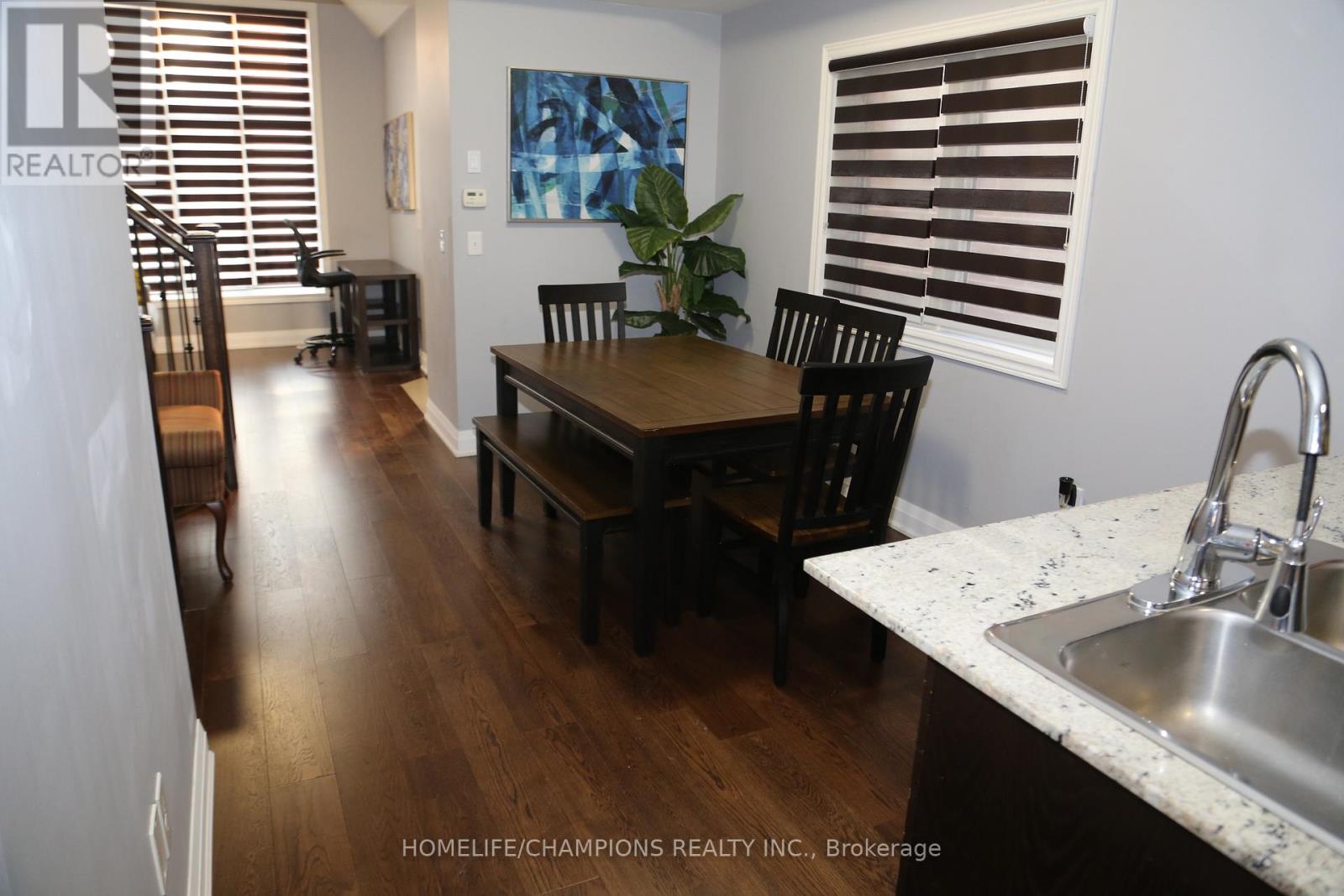 13 John Moore Road, East Gwillimbury, Ontario  L9N 0P4 - Photo 6 - N12545364