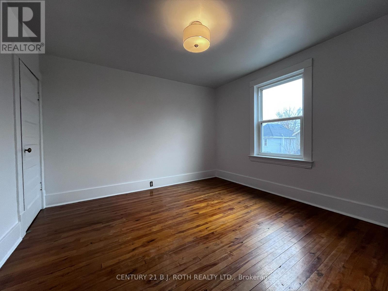 130 Mary Street, Orillia, Ontario  L3V 3E2 - Photo 11 - S12545322