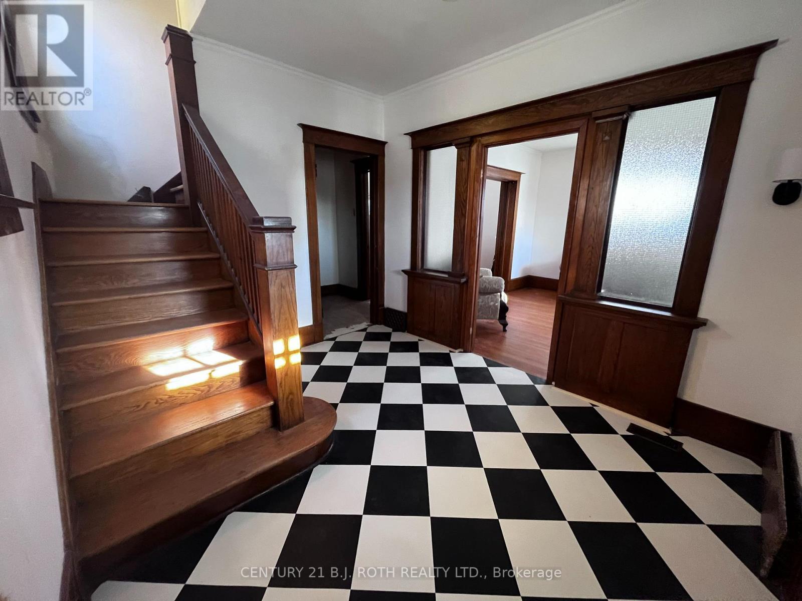 130 Mary Street, Orillia, Ontario  L3V 3E2 - Photo 3 - S12545322