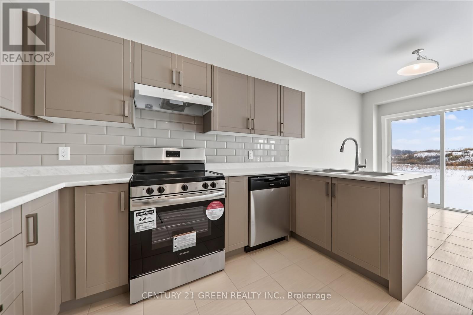 276 Springfield Crescent, Clearview, Ontario  L0M 1S0 - Photo 21 - S12545334