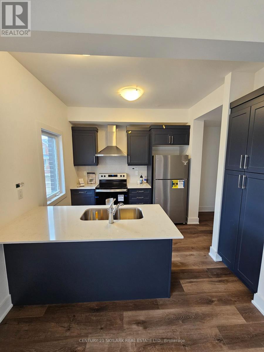 218 Prince William Way, Barrie, Ontario  L9J 0V1 - Photo 11 - S12545384