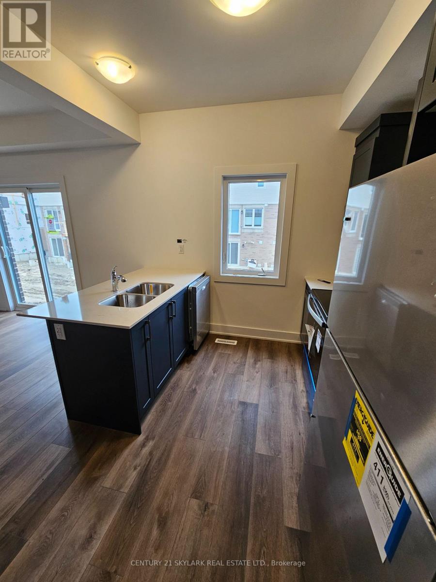 218 Prince William Way, Barrie, Ontario  L9J 0V1 - Photo 12 - S12545384