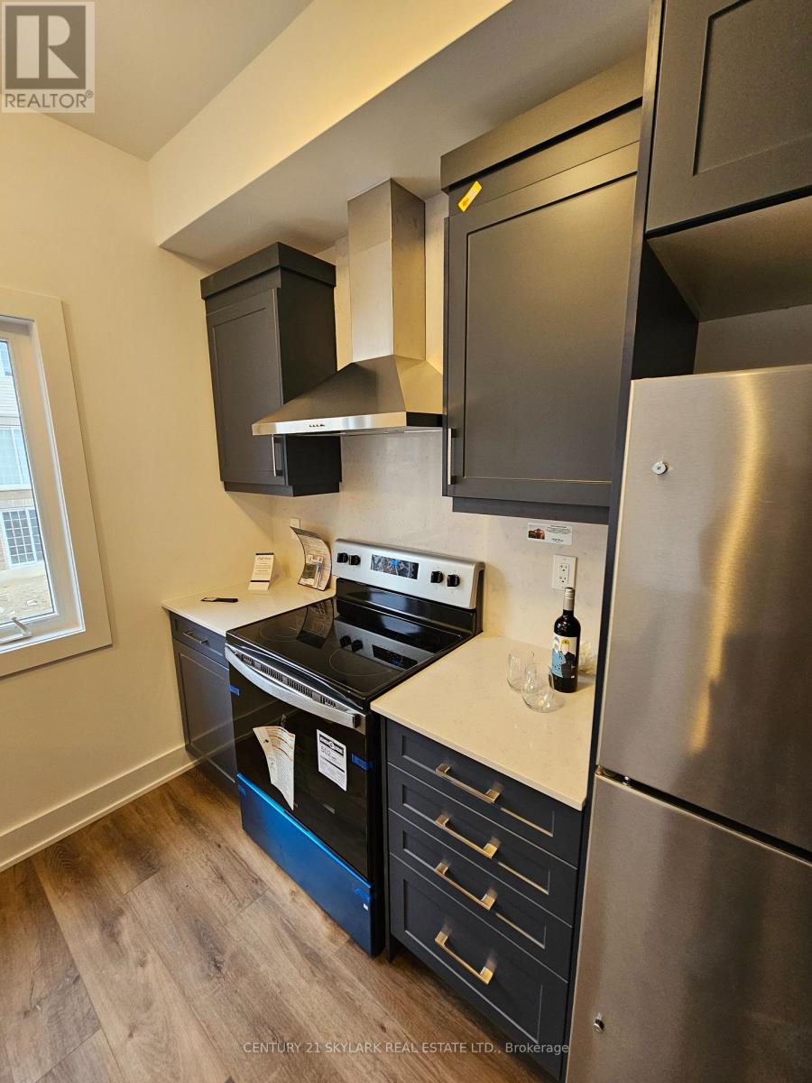 218 Prince William Way, Barrie, Ontario  L9J 0V1 - Photo 13 - S12545384