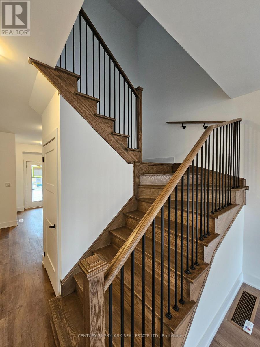 218 Prince William Way, Barrie, Ontario  L9J 0V1 - Photo 17 - S12545384