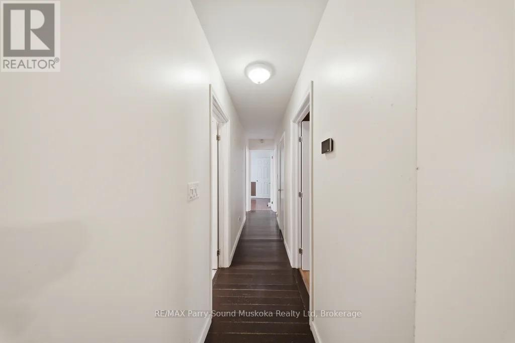 28 Black Road, Seguin, Ontario  P2A 2W8 - Photo 16 - X12545462