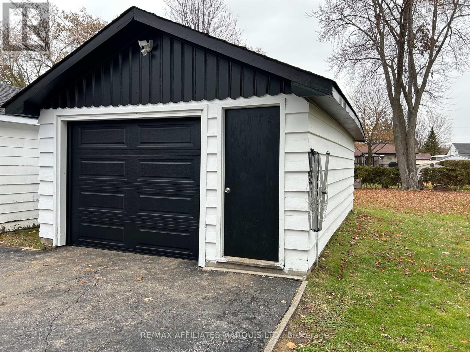 1205 Osborne Avenue, Cornwall, Ontario  K6J 1L2 - Photo 30 - X12479764