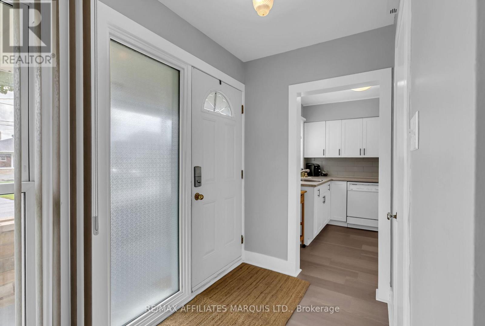 1205 Osborne Avenue, Cornwall, Ontario  K6J 1L2 - Photo 5 - X12479764