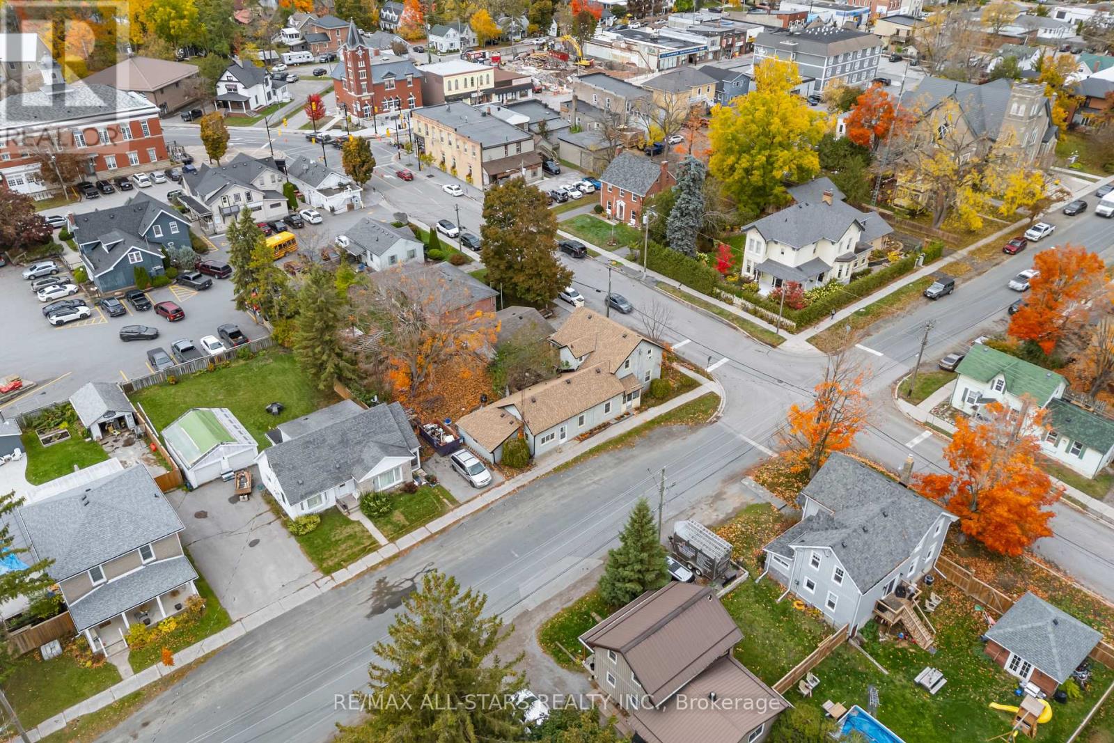 15 Albert Street, Selwyn, Ontario K0L 2H0 - Photo 3 - X12485092