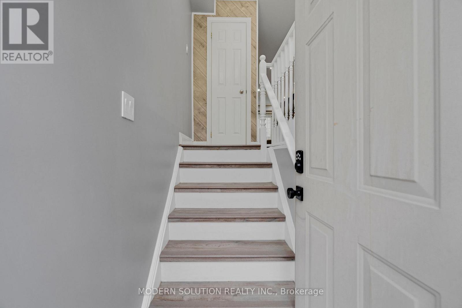 29 - 3480 Upper Middle Road, Burlington, Ontario  L7M 4R7 - Photo 3 - W12545156