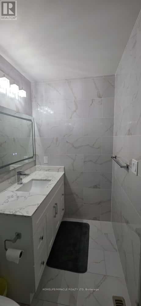 4088 Donnic Drive, Burlington, Ontario  L7M 0A5 - Photo 23 - W12545178