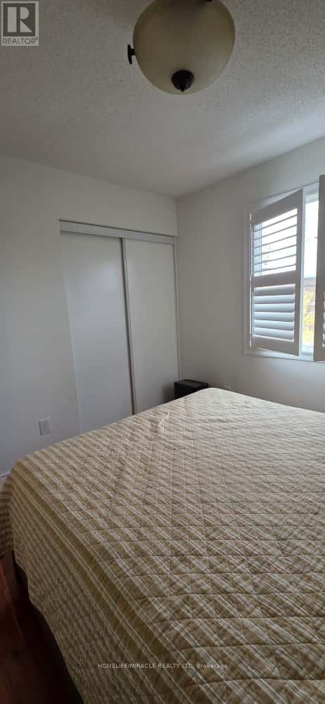 4088 Donnic Drive, Burlington, Ontario  L7M 0A5 - Photo 31 - W12545178