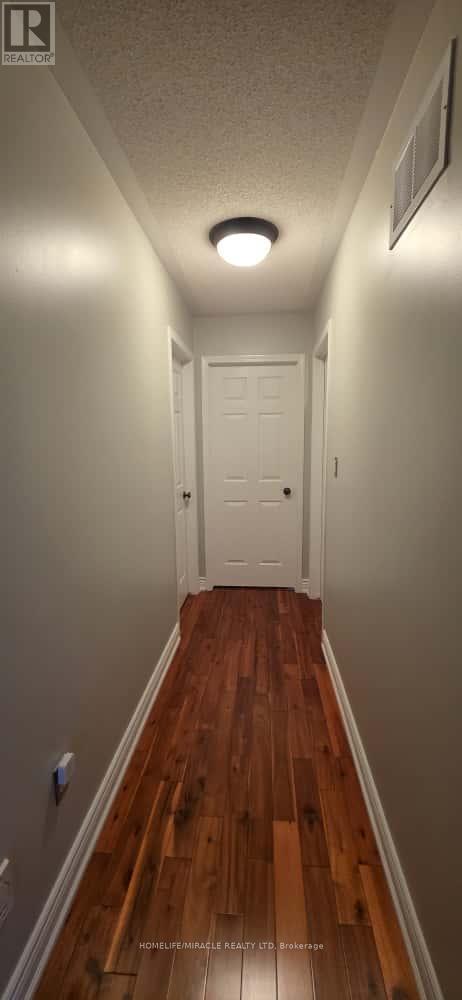 4088 Donnic Drive, Burlington, Ontario  L7M 0A5 - Photo 34 - W12545178