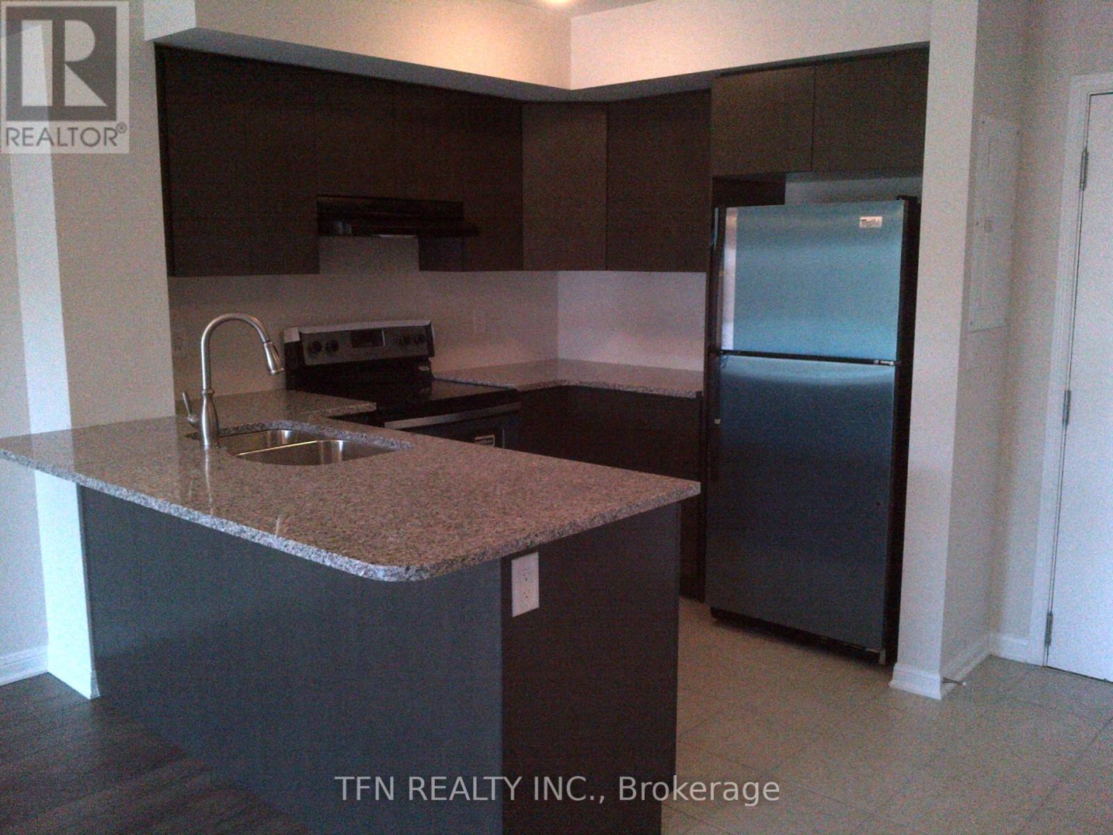 302 - 70 Baycliffe Crescent W, Brampton, Ontario  L7A 0Z5 - Photo 6 - W12545194