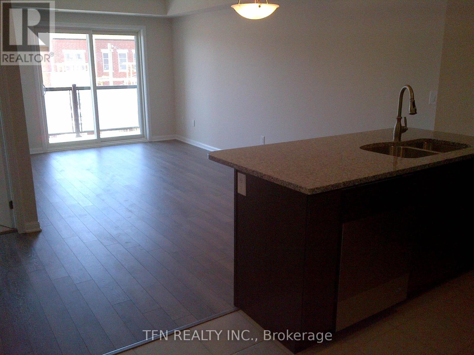 302 - 70 Baycliffe Crescent W, Brampton, Ontario  L7A 0Z5 - Photo 7 - W12545194