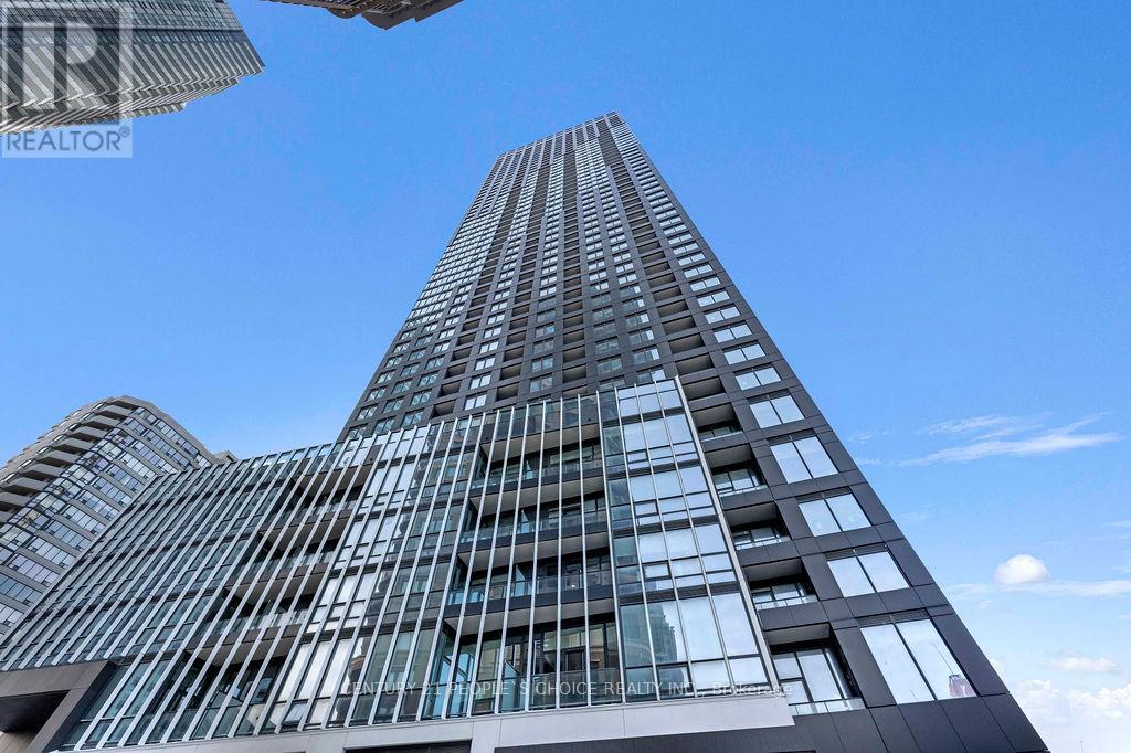 395 Square One Drive, Mississauga, Ontario  L5B 0P6 - Photo 2 - W12545218