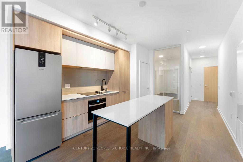 395 Square One Drive, Mississauga, Ontario  L5B 0P6 - Photo 25 - W12545218