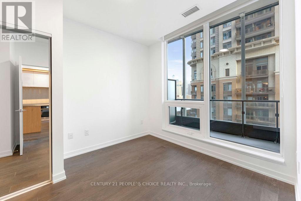 395 Square One Drive, Mississauga, Ontario  L5B 0P6 - Photo 26 - W12545218