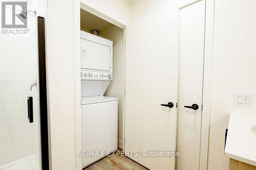 802 - 2475 Old Bronte Rd Road, Oakville, Ontario  L6M 5S7 - Photo 6 - W12545226