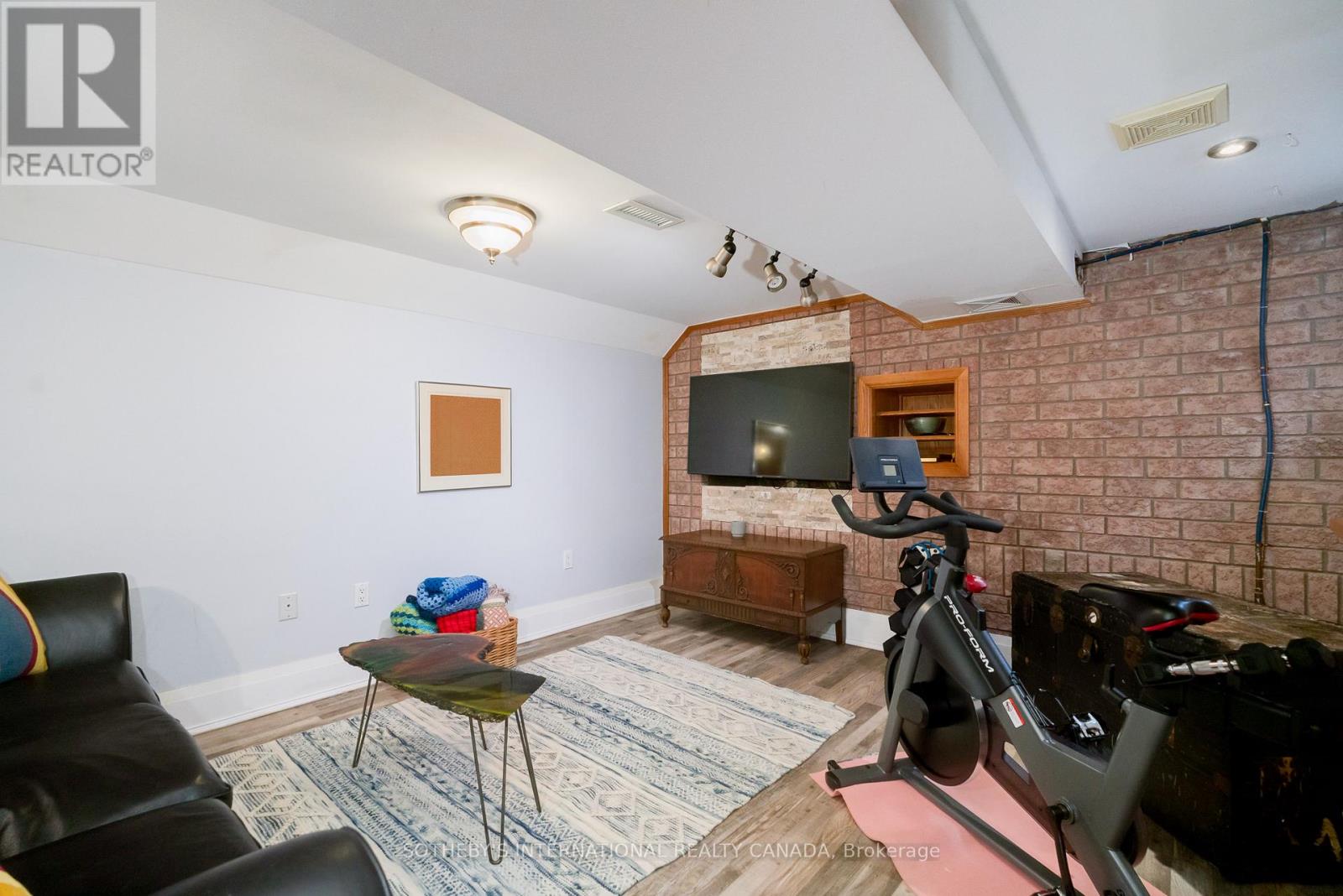 157 Blackthorn Avenue, Toronto, Ontario  M6N 3H7 - Photo 34 - W12545230