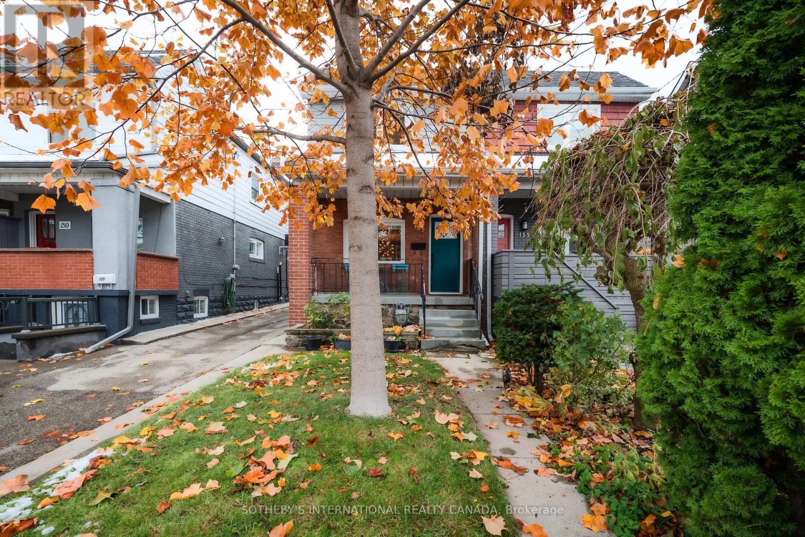 157 Blackthorn Avenue, Toronto, Ontario  M6N 3H7 - Photo 5 - W12545230