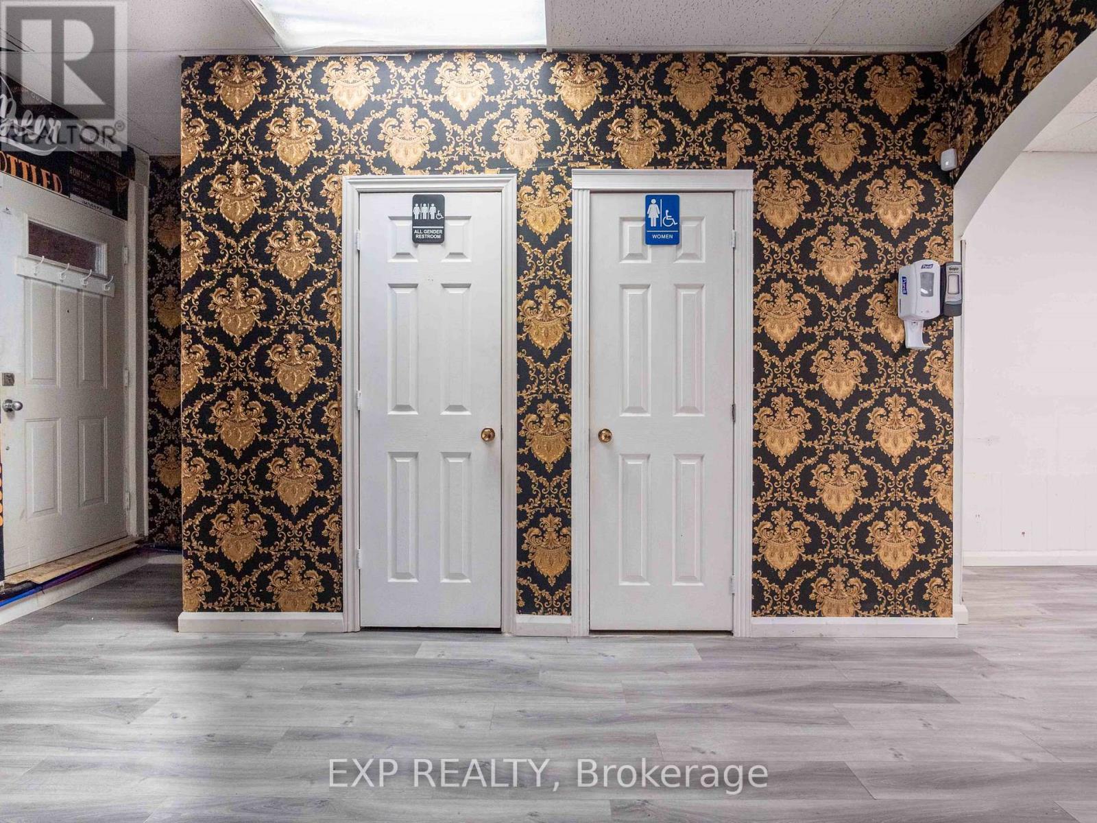 3052 Dundas Street W, Toronto, Ontario  M6P 1Z7 - Photo 18 - W12545242