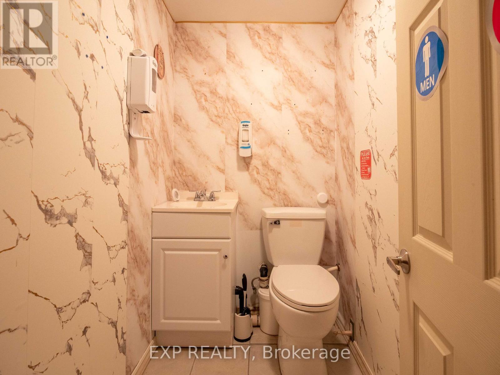 3052 Dundas Street W, Toronto, Ontario  M6P 1Z7 - Photo 27 - W12545242