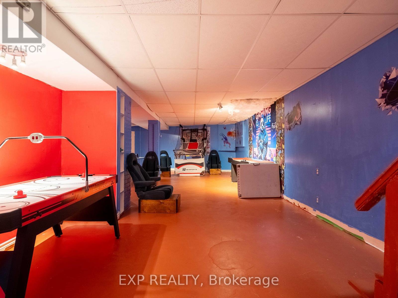 3052 Dundas Street W, Toronto, Ontario  M6P 1Z7 - Photo 31 - W12545242