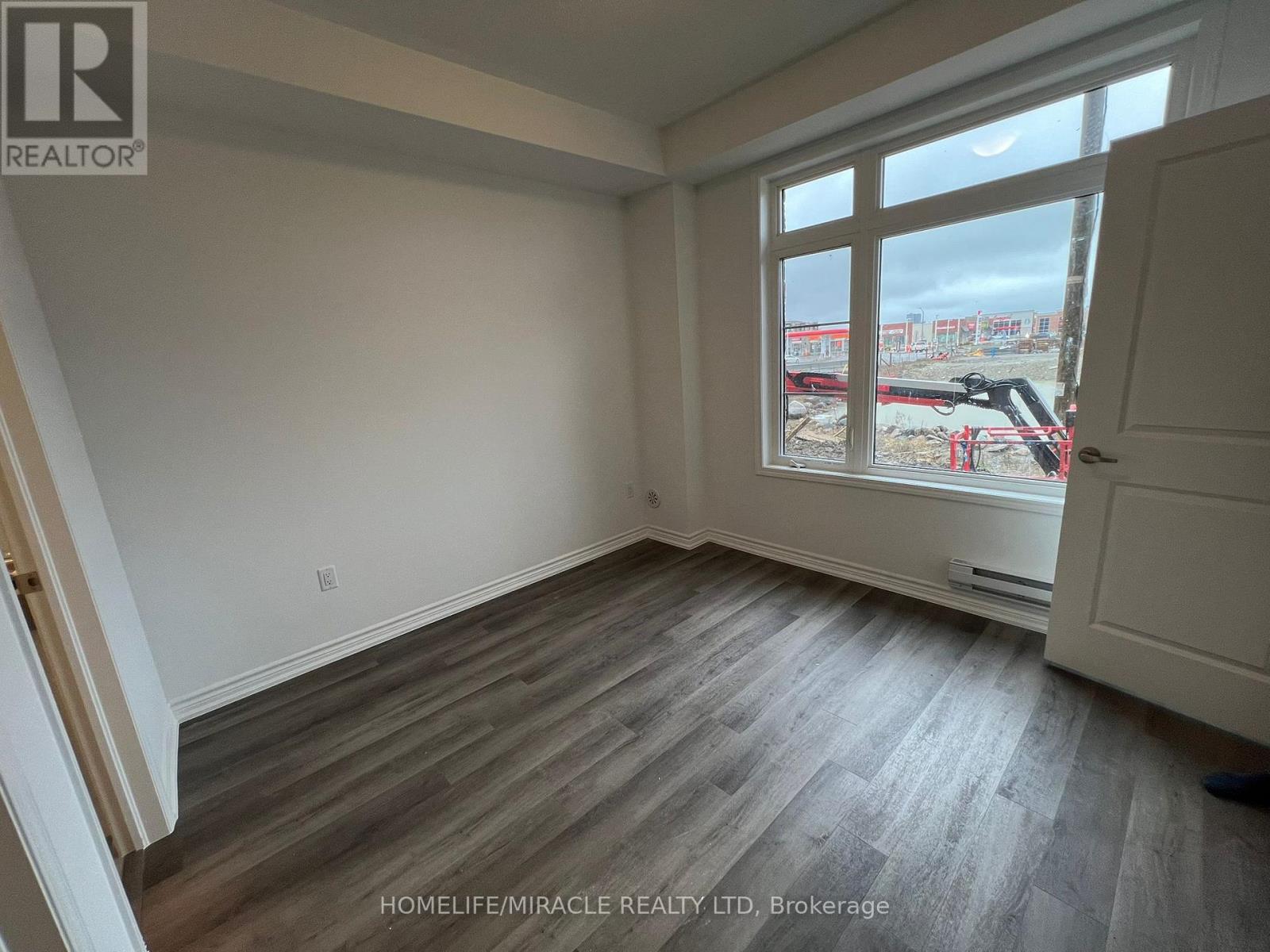 148 Keppel Circle, Brampton, Ontario L7A 5K7 - Photo 6 - W12545244