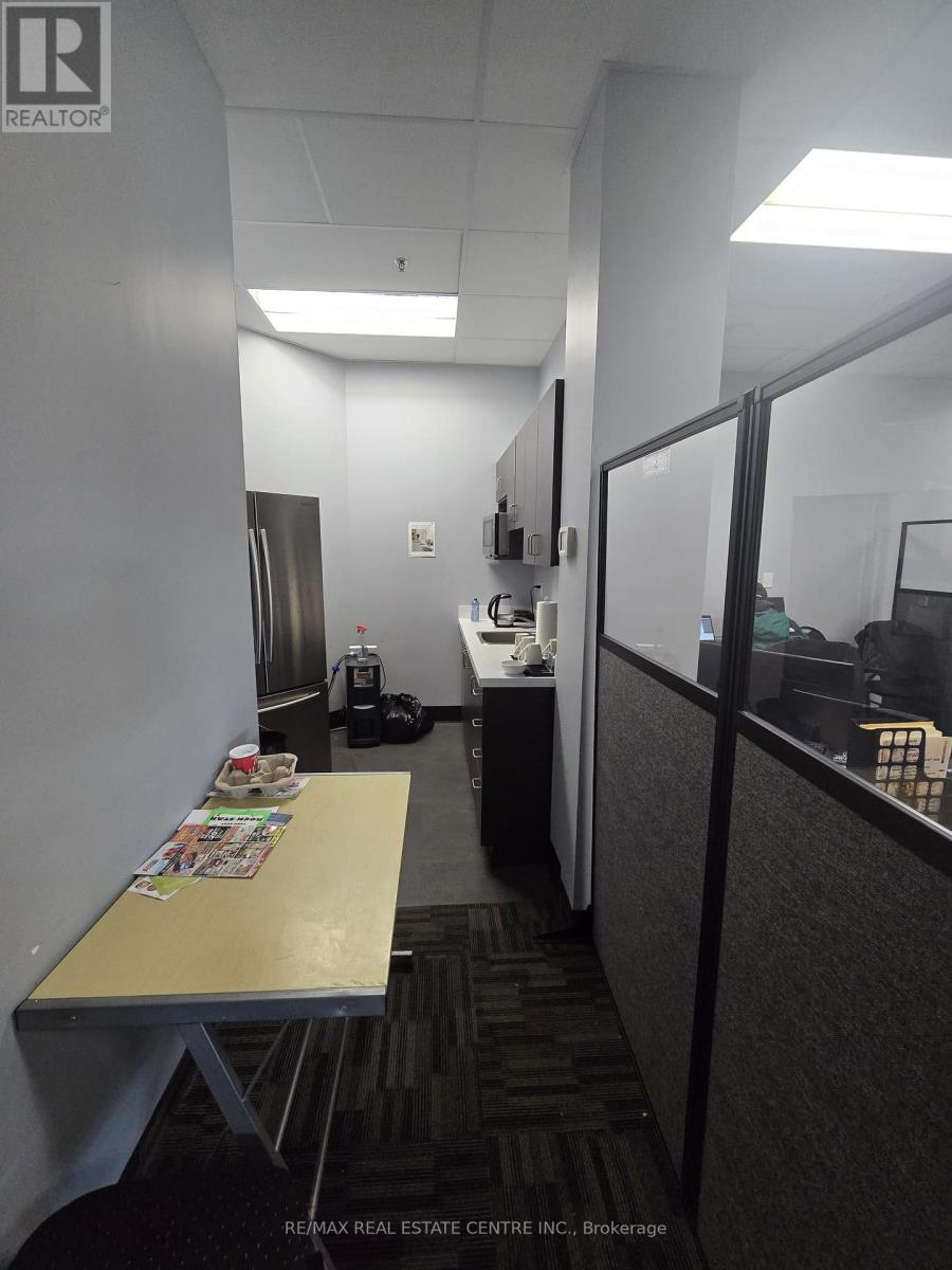 9 - 30 Topflight Drive, Mississauga, Ontario  L5S 0A8 - Photo 12 - W12545284