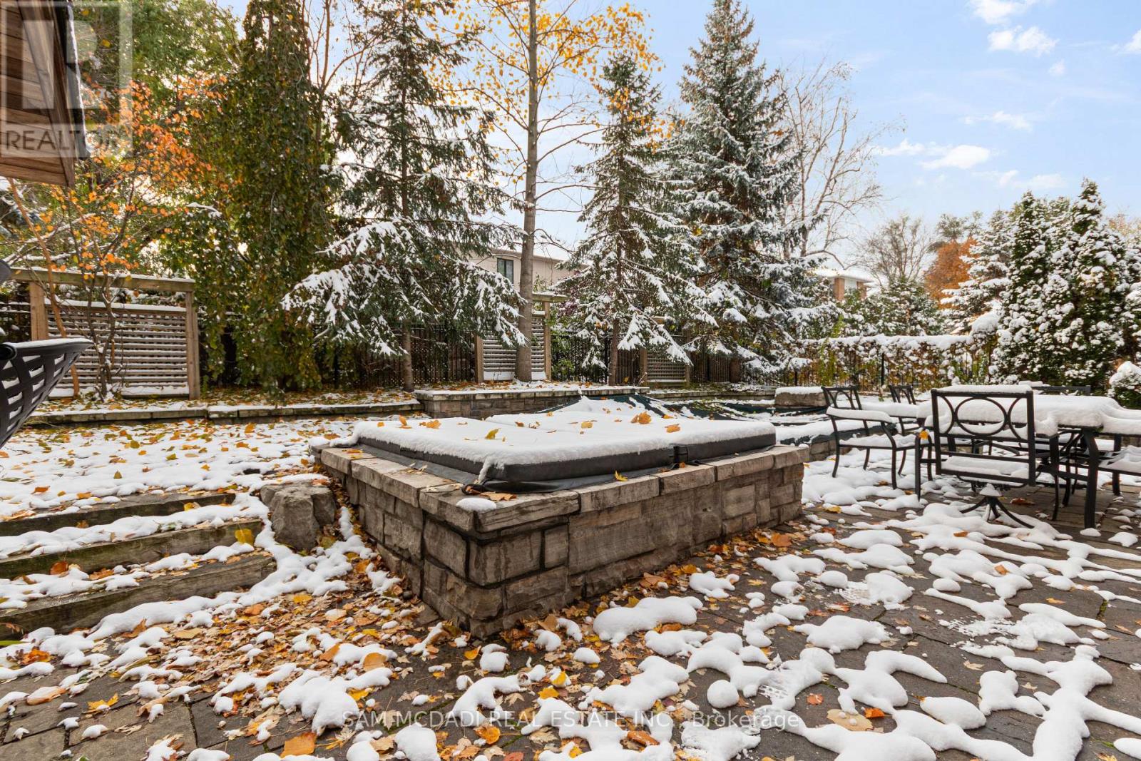 2556 Hammond Road, Mississauga, Ontario  L5K 1T2 - Photo 43 - W12545298