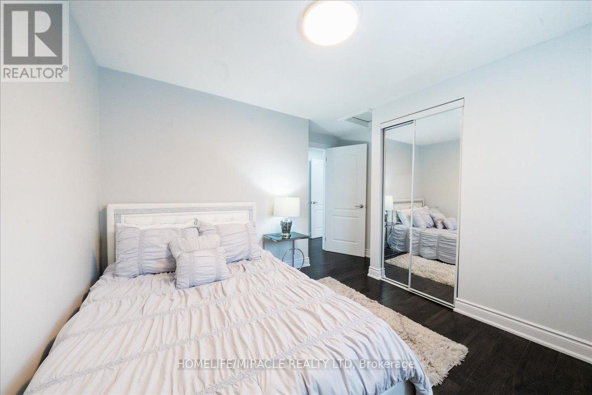 47 Martindale Crescent, Brampton, Ontario  L6X 2V7 - Photo 36 - W12545308