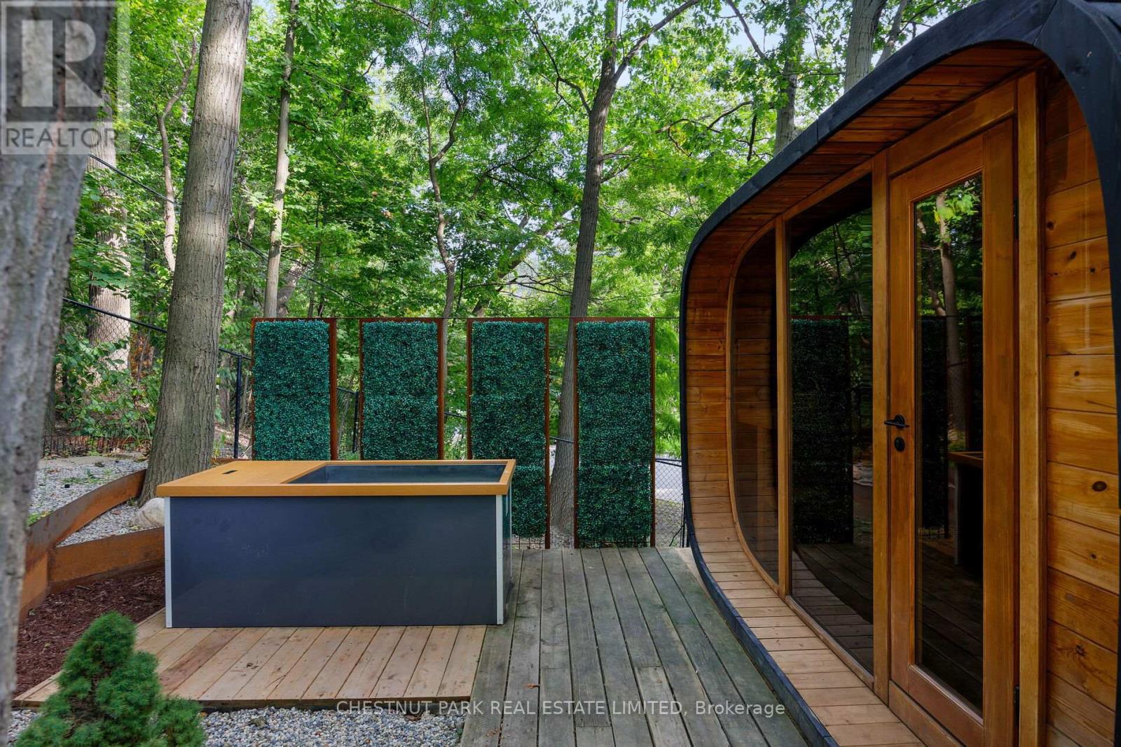 57 Wimbleton Road, Toronto, Ontario  M9A 3S3 - Photo 19 - W12545360