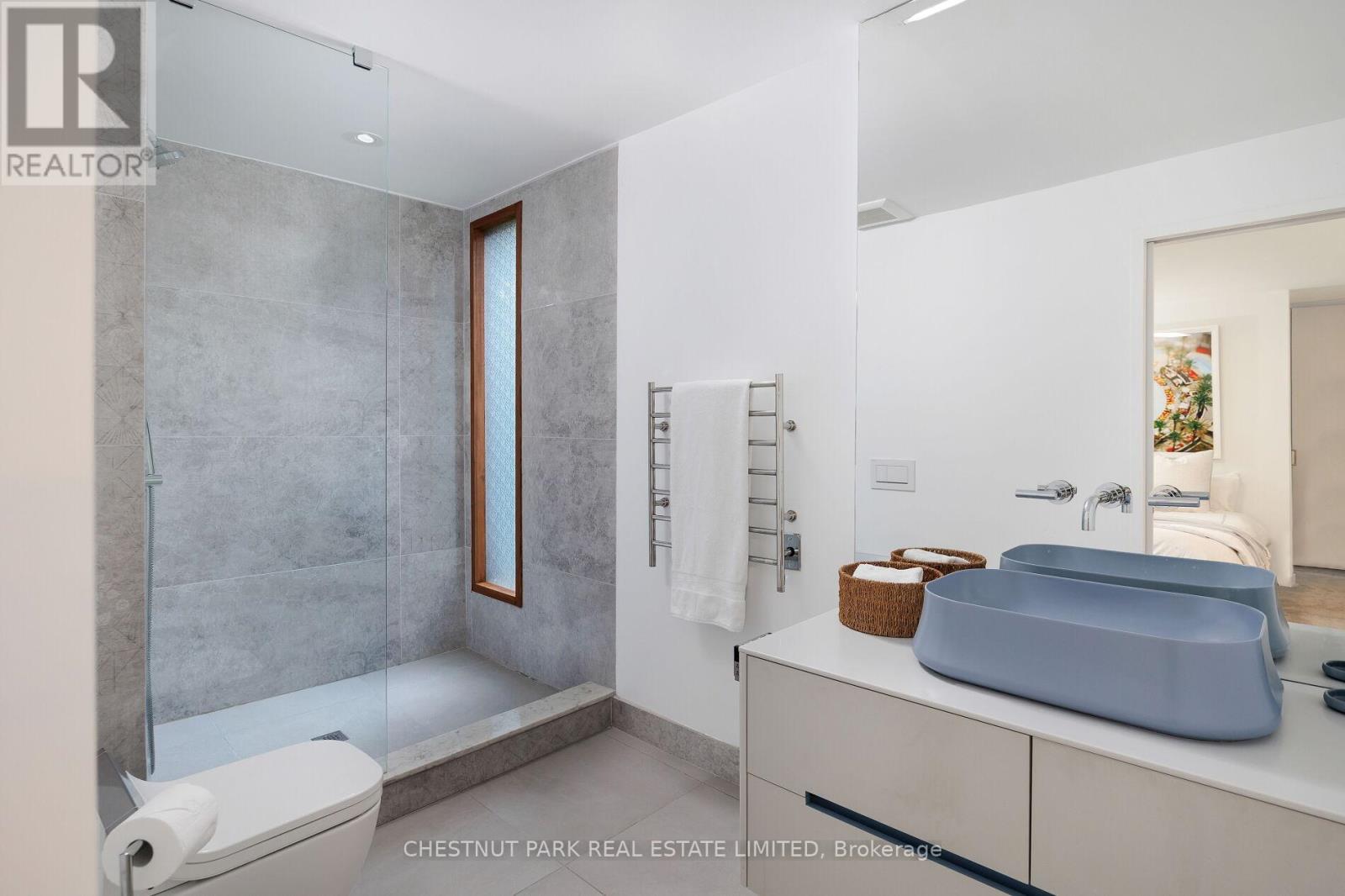 57 Wimbleton Road, Toronto, Ontario  M9A 3S3 - Photo 35 - W12545360