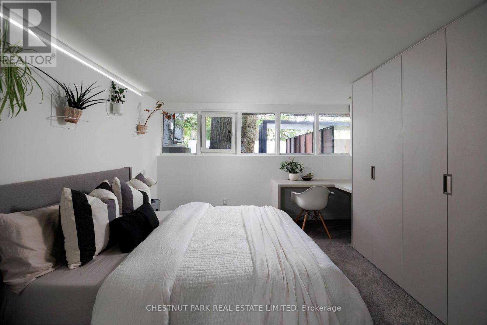 57 Wimbleton Road, Toronto, Ontario  M9A 3S3 - Photo 41 - W12545360