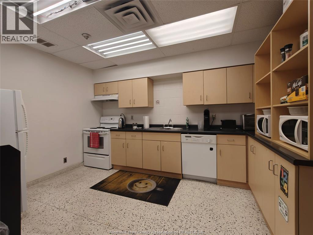 1785 Turner, Windsor, Ontario N8W 3J9 - Photo 19 - 25028841