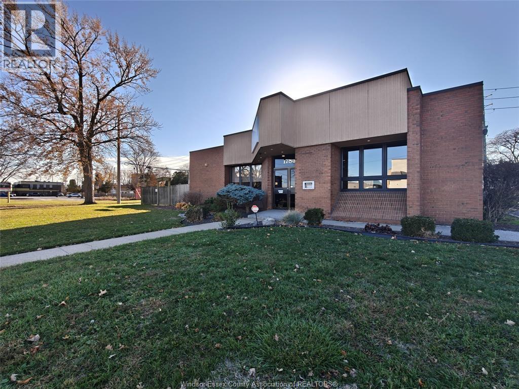 1785 Turner, Windsor, Ontario N8W 3J9 - Photo 2 - 25028841