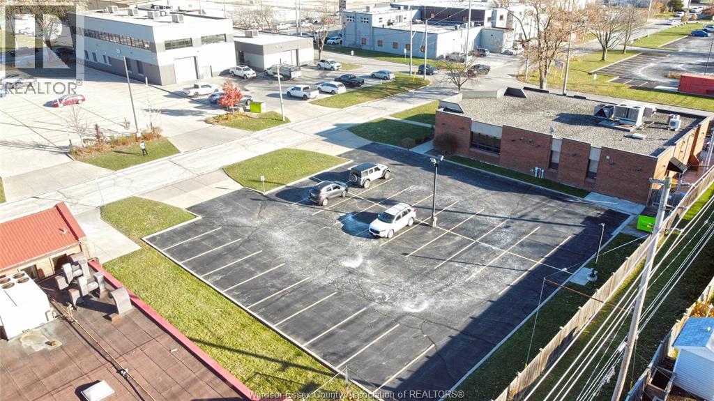 1785 Turner, Windsor, Ontario N8W 3J9 - Photo 27 - 25028841